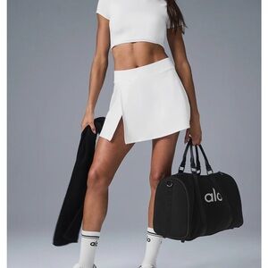 ALO White Alosoft Backspin Skirt NWT Size XS